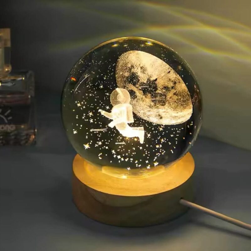 بلورة كريستال مضيئة ب اشكال مختلفة - شحن مجاني